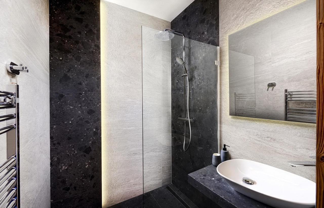 Apartmany Demaenovka เดมานอฟสกา โดลินา ภายนอก รูปภาพ