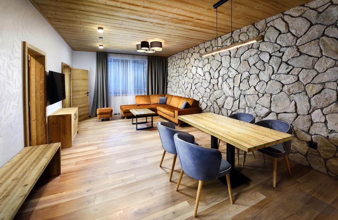 Apartmany Demaenovka เดมานอฟสกา โดลินา ภายนอก รูปภาพ
