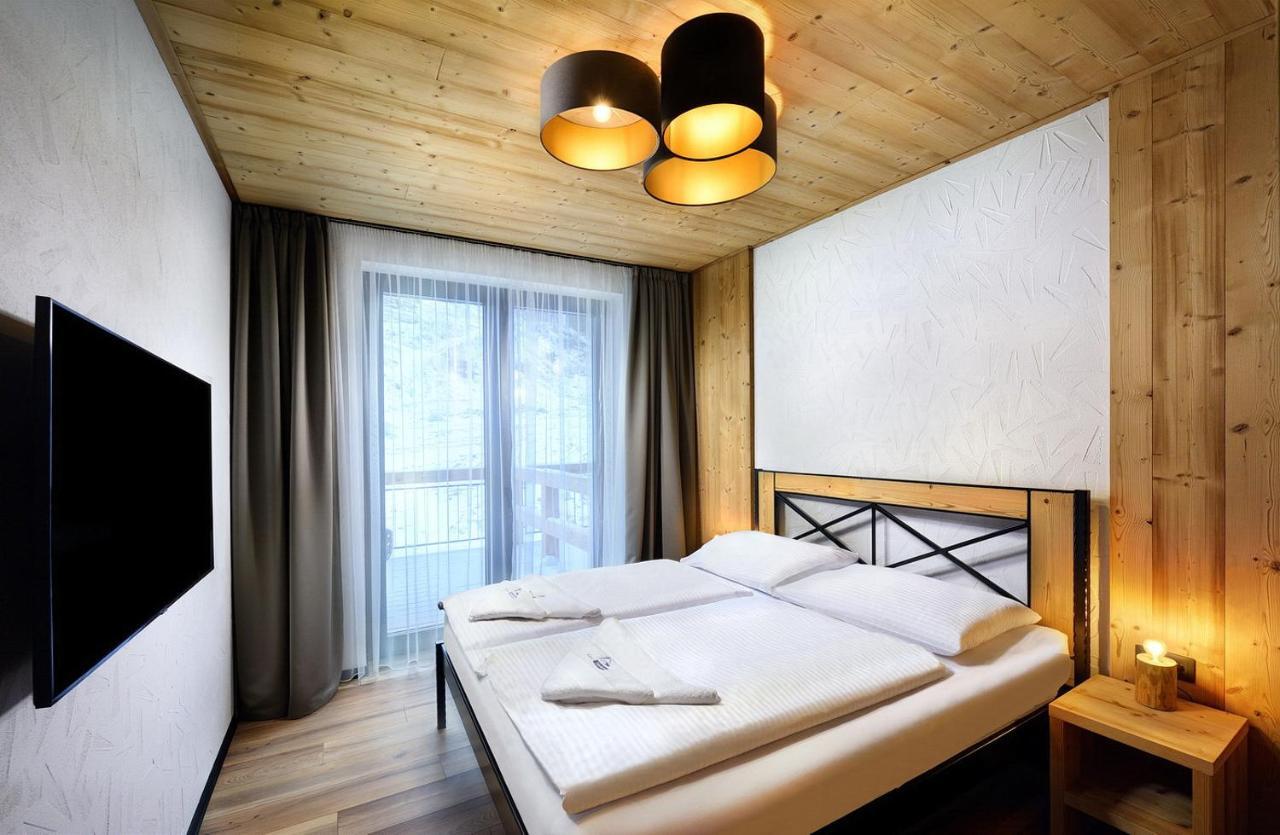 Apartmany Demaenovka เดมานอฟสกา โดลินา ภายนอก รูปภาพ